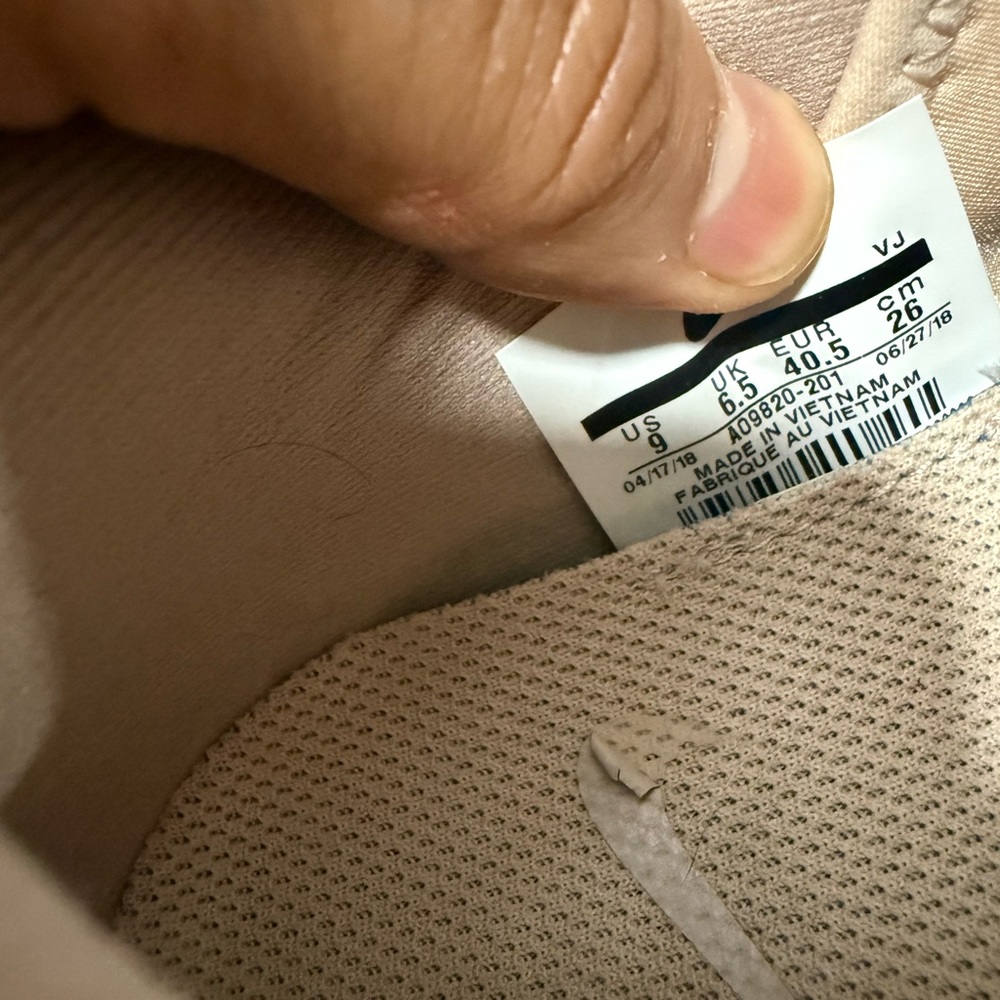 Nike odyssey react Women's Soft Pink Sneakers - Picture 8 of 8